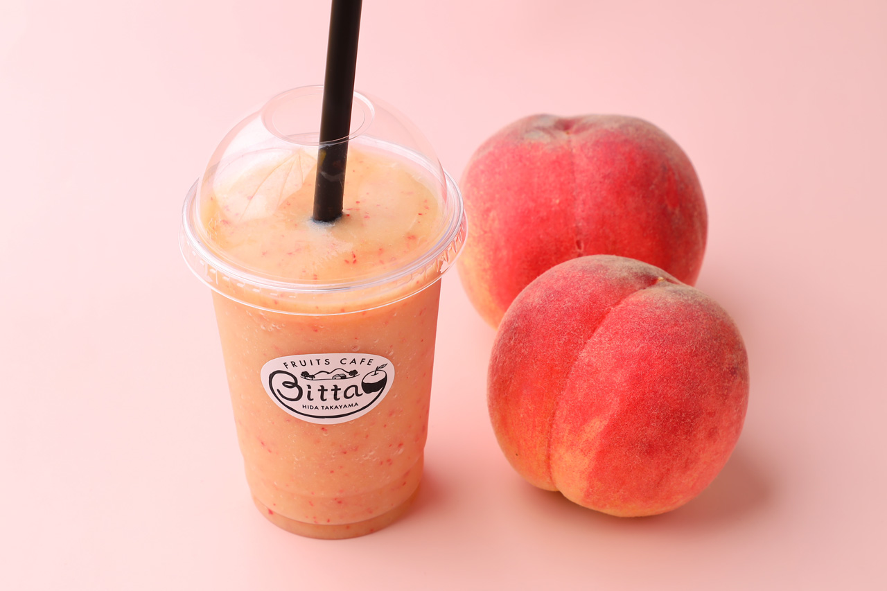 飛騨桃のスムージー　900円