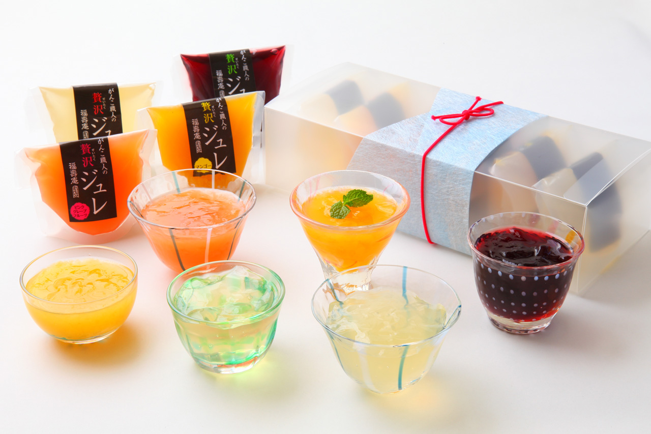 さわやかでジューシーな果汁100％の「ガンコ職人の贅沢ジュレ」。全6種類の豊富な味の中から好きな組み合わせでお中元にも。日持ち14日、要冷蔵。