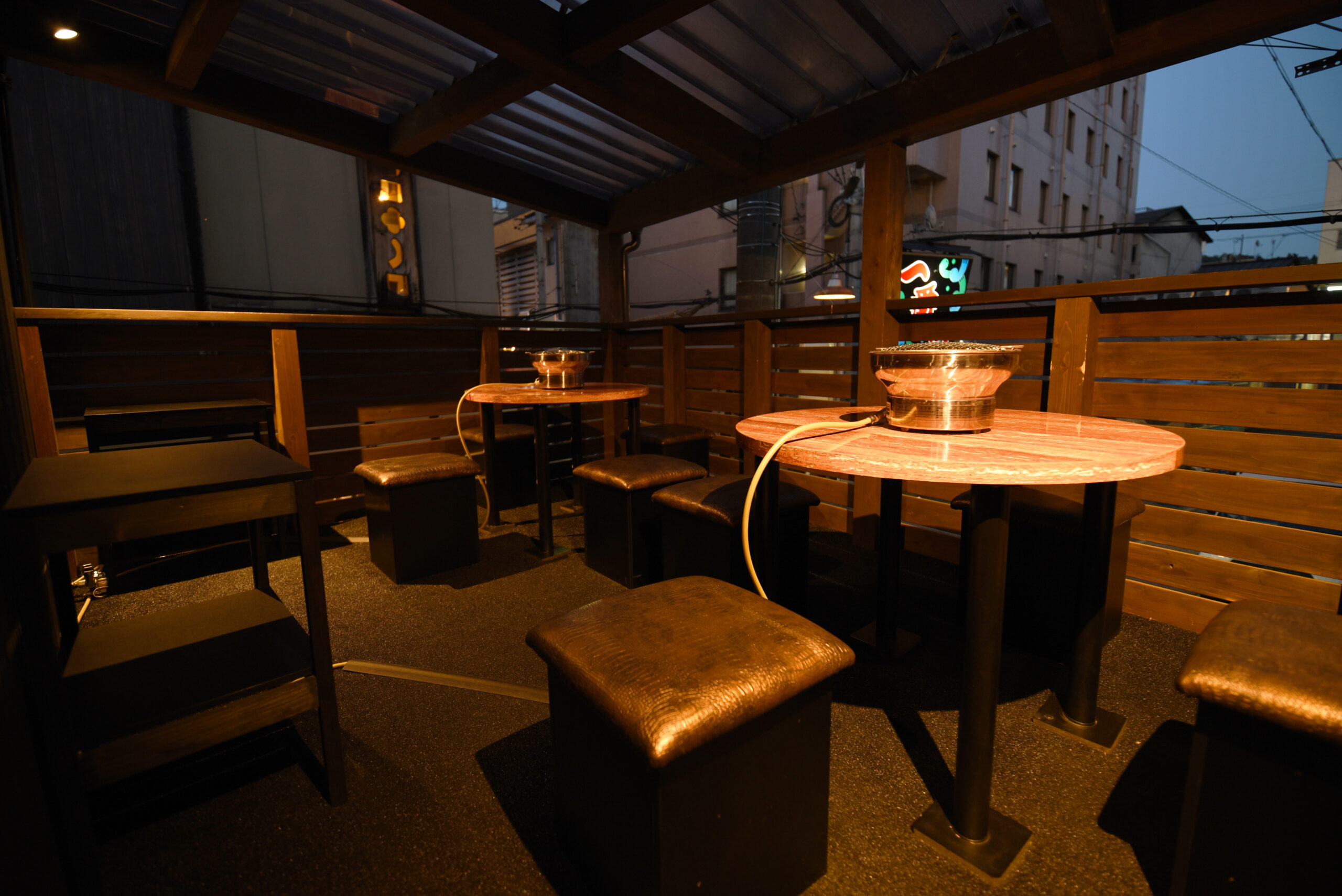 涼やかなテラス席