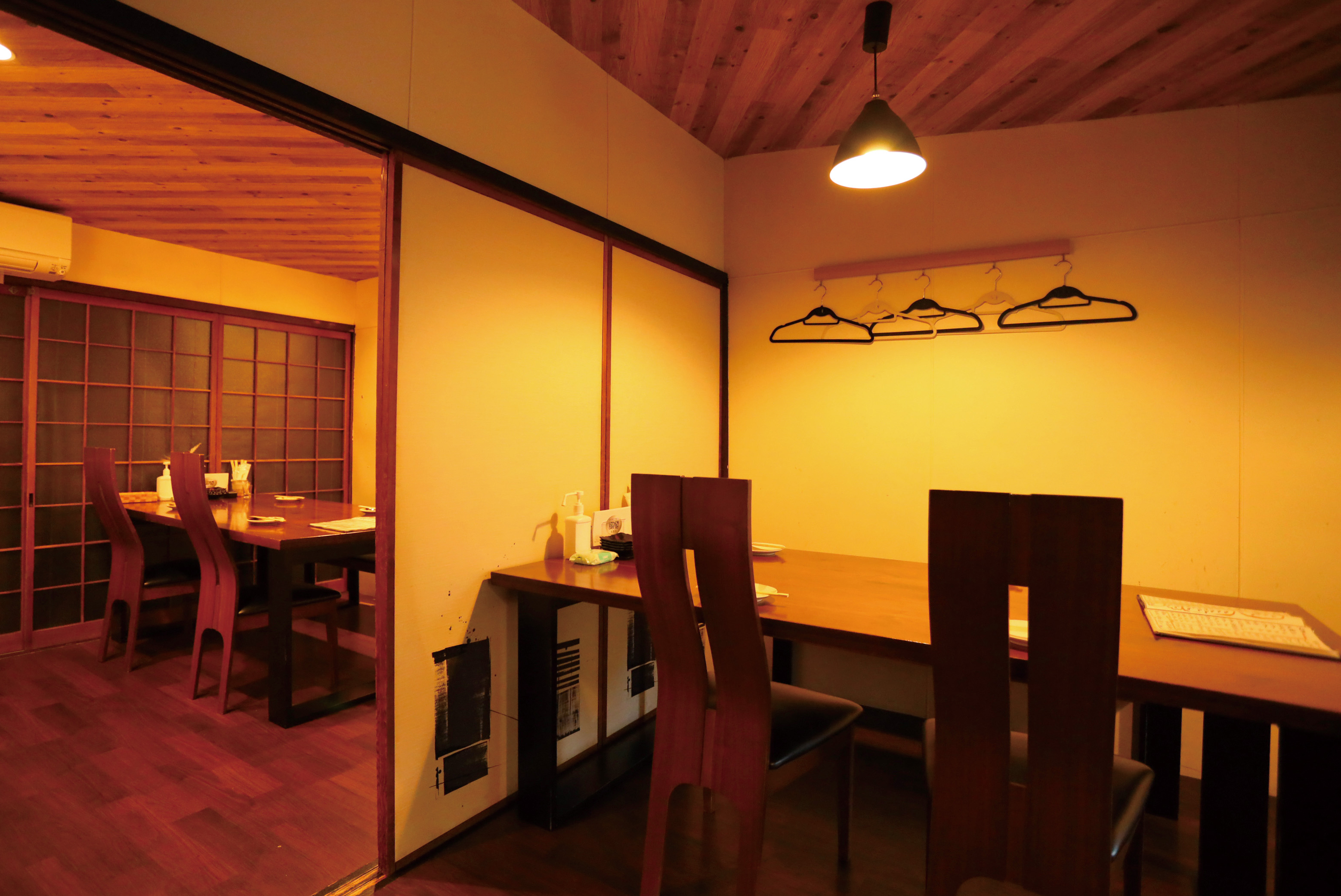 10人以下の2階貸切可。