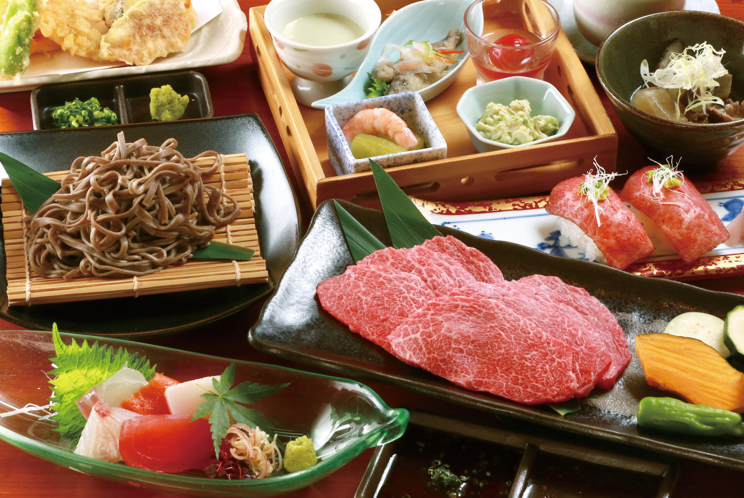 新登場の飛騨牛焼きしゃぶ会席9,020円。