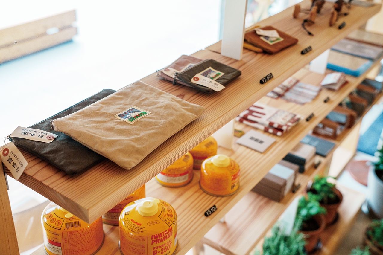 〈山の耳〉の商品の写真