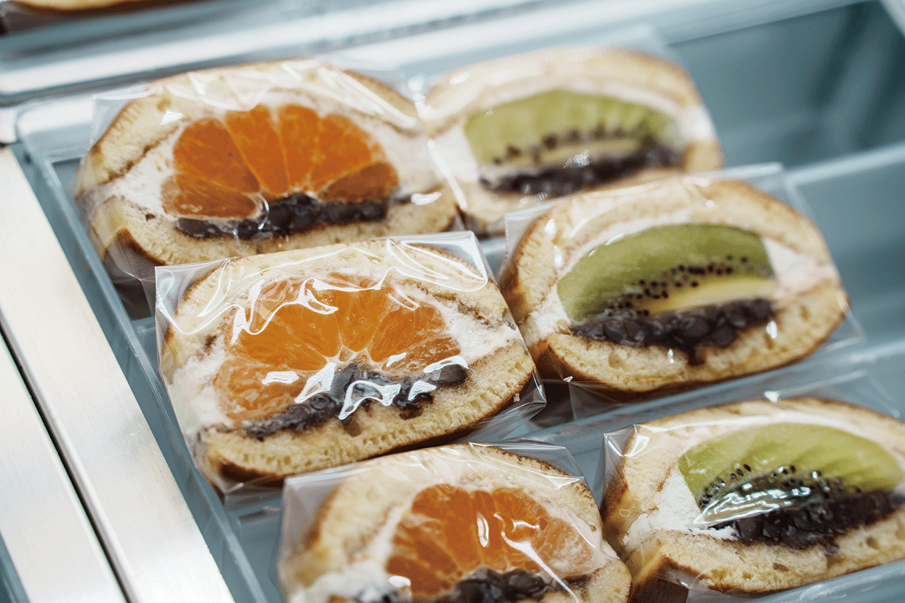 フルーツどら焼きの写真