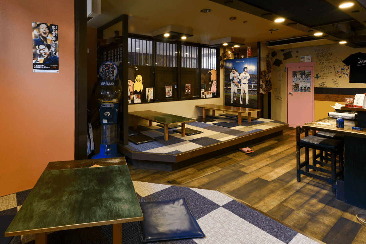 おしゃべり酒場 ABO 店内