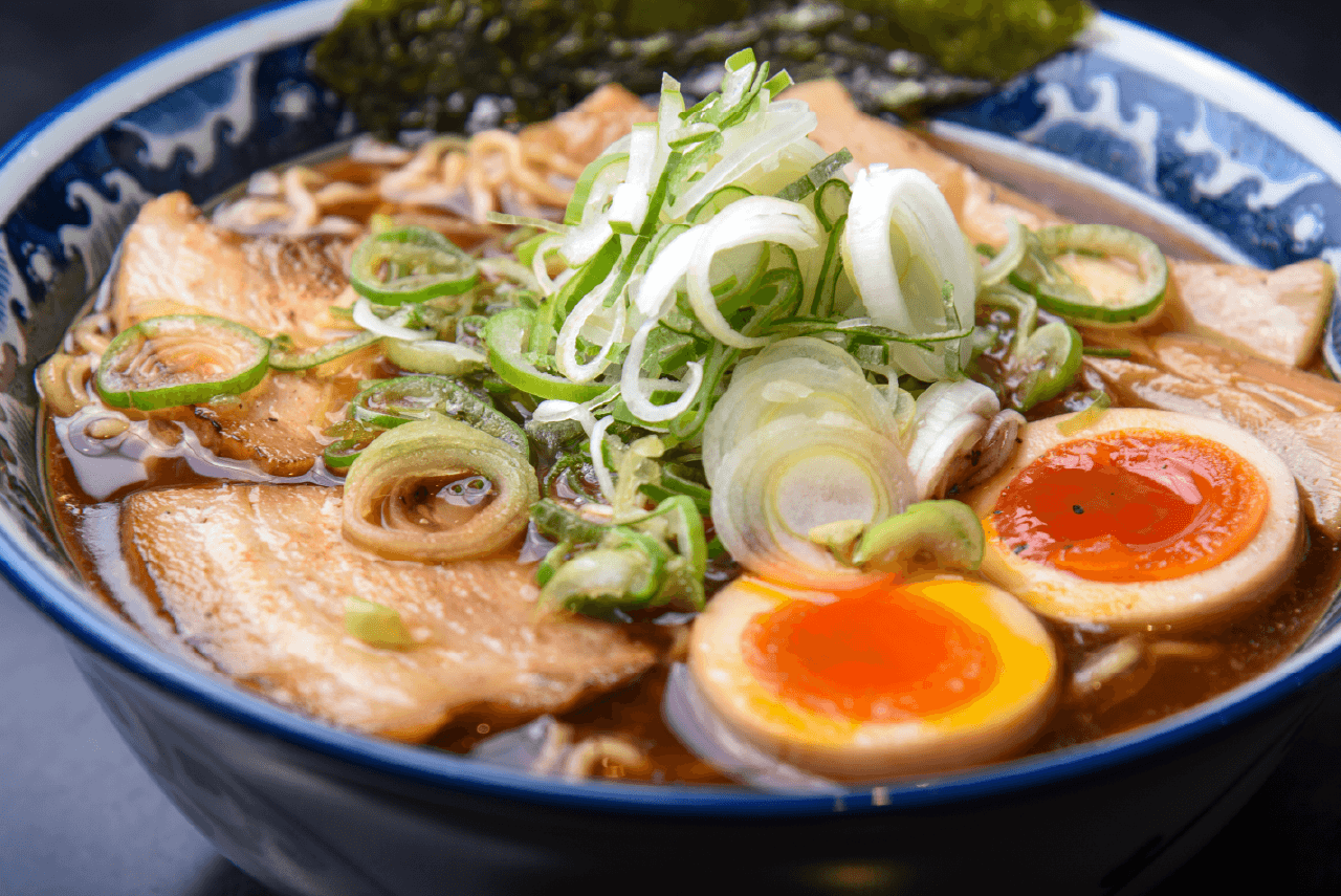 〈麺屋しらかわ〉の中華そば