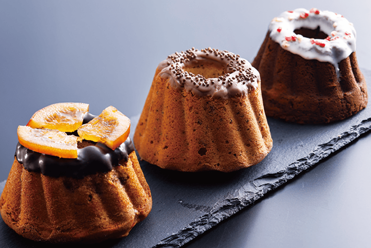 クグロフ（ショコラ・フルーツ・木の実）各1,280円