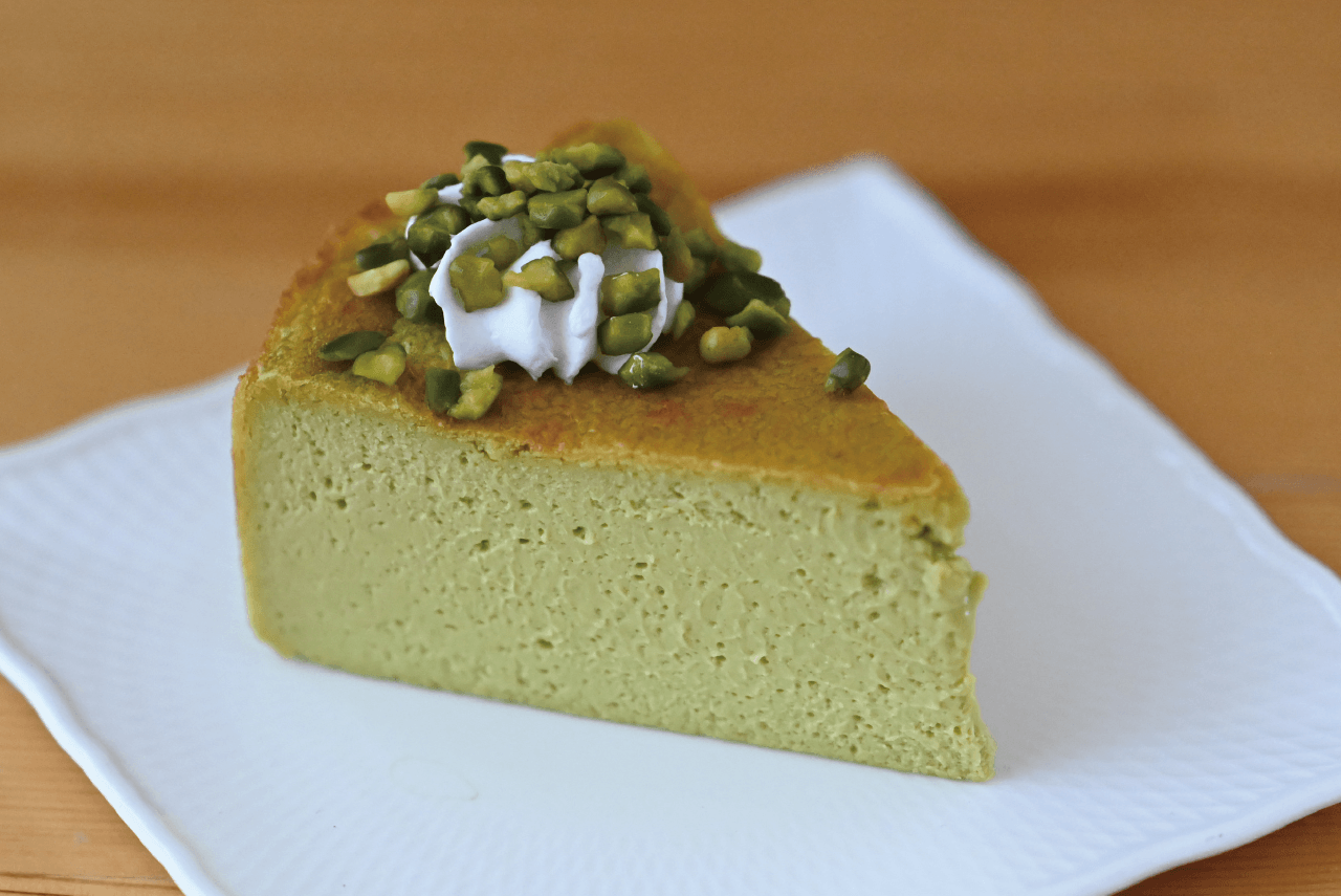る・しえる　ピスタチオのバスクチーズケーキ
