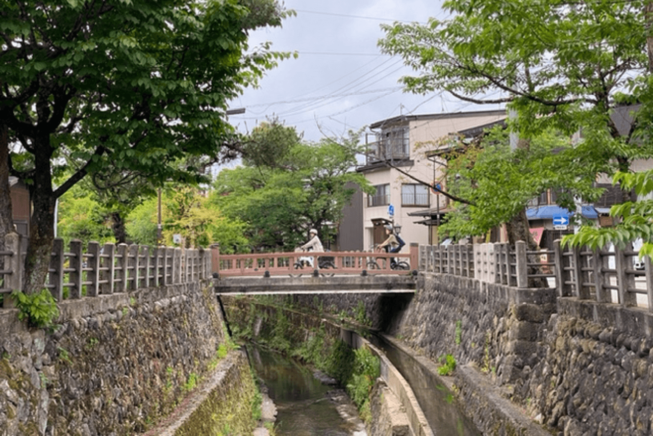 Flying Peaks　飛騨高山　サイクリング　市内風景