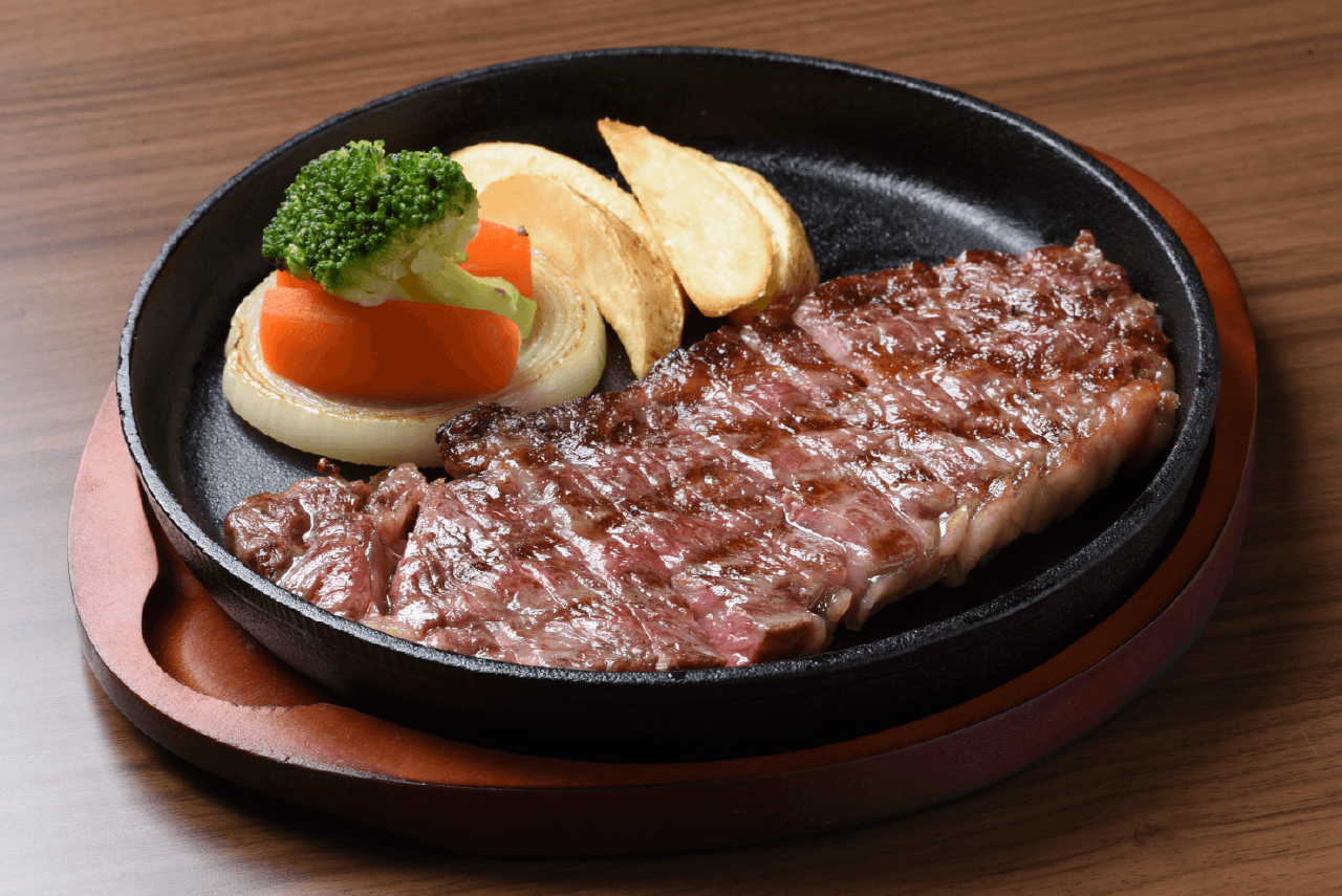 Country Roads Restaurantのサーロインステーキ