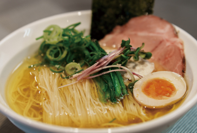 その美味さに翻弄されたし。 高山初の鶏そば専門店！