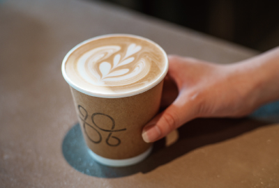 高山初出店。上二之町の新たなコーヒースタンドへ。