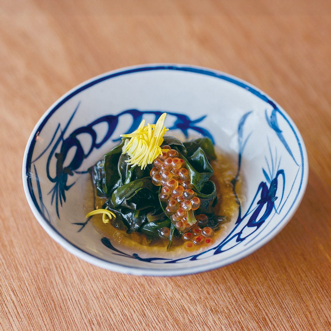 宮川のほとりにて、 旬の野菜を活かした一皿に巡り合う。