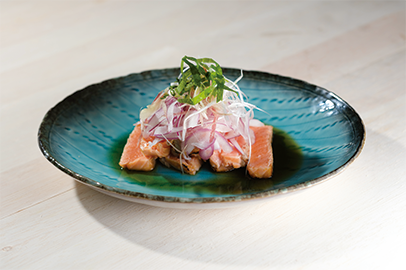 全国の美味しメニューを、 吟味された飛騨の食材で。